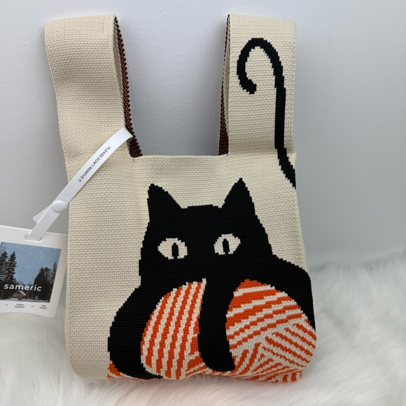 NWT Black Cat Compact Stylish Essentials Handheld Bag - Picture 3 of 7